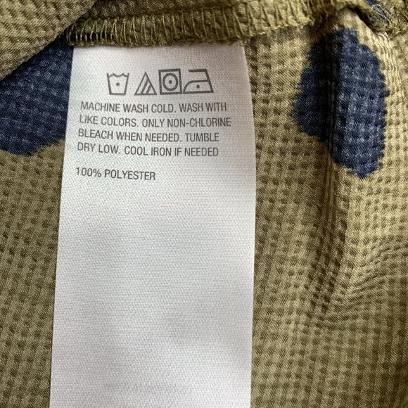 G by Giuliana V-Neck Puff Long Sleeve Blouse Size Small Olive & Black Dot NWT - Picture 11 of 11